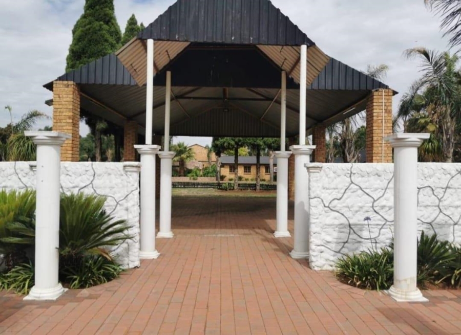 5 Bedroom Property for Sale in Rand Collieries Gauteng
