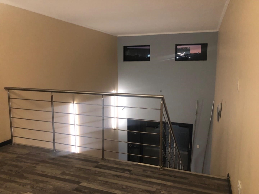 To Let 3 Bedroom Property for Rent in Greenstone Hill Gauteng