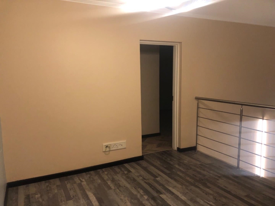 To Let 3 Bedroom Property for Rent in Greenstone Hill Gauteng