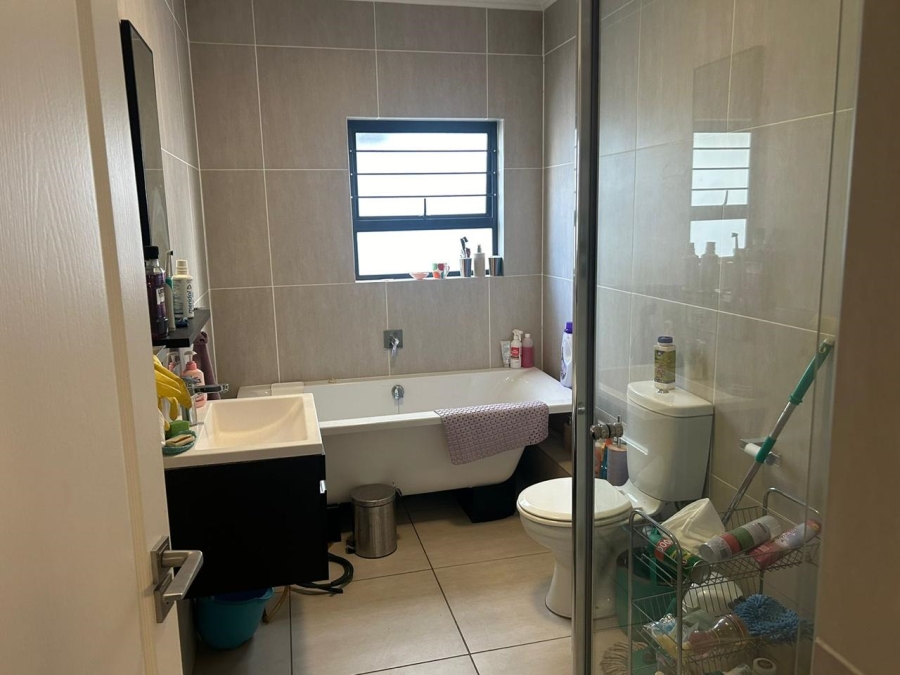 3 Bedroom Property for Sale in Greenstone Ridge Gauteng