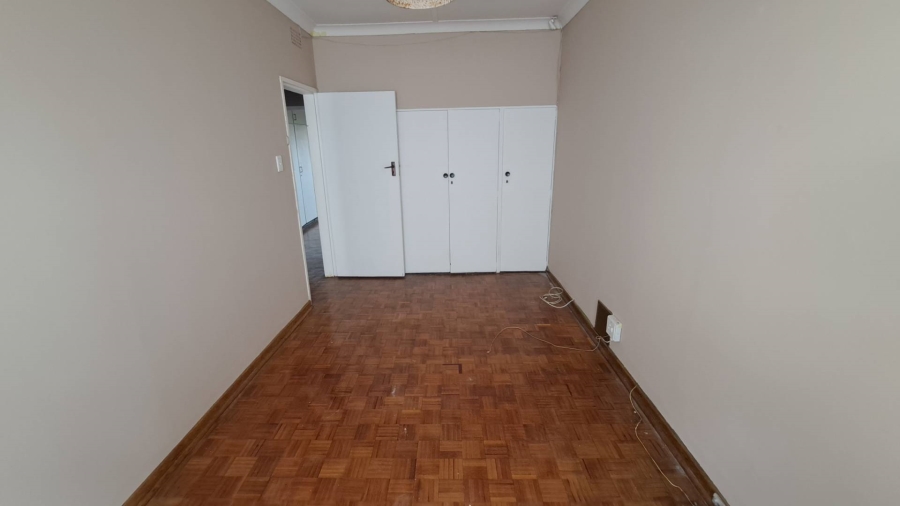 To Let 2 Bedroom Property for Rent in Robindale Gauteng