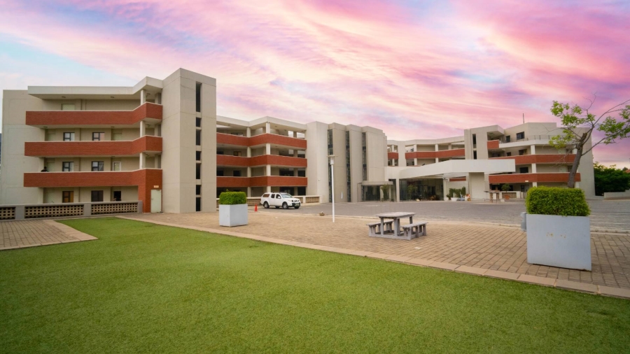 To Let 3 Bedroom Property for Rent in Sandown Gauteng