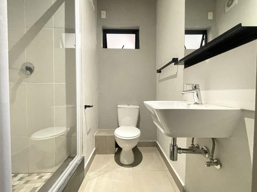 To Let 1 Bedroom Property for Rent in Glen Marais Gauteng