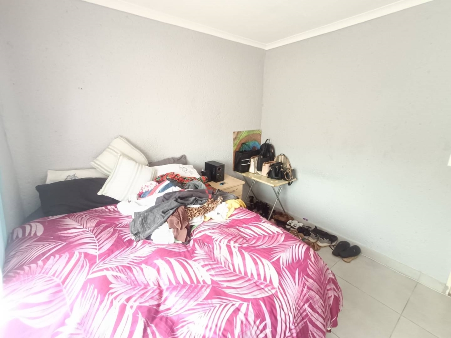 2 Bedroom Property for Sale in Die Hoewes Gauteng