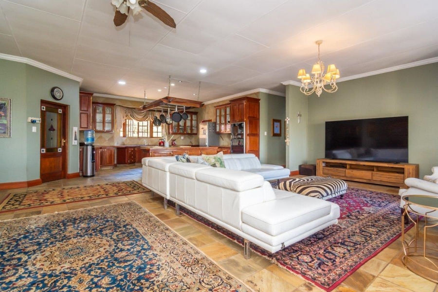 4 Bedroom Property for Sale in Roodepoort Gauteng