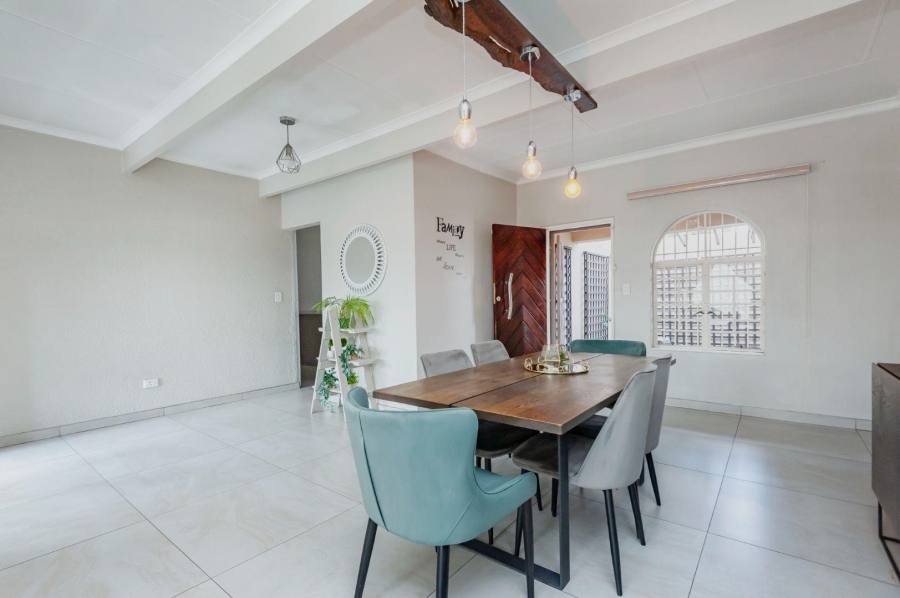 3 Bedroom Property for Sale in Verwoerdpark Gauteng
