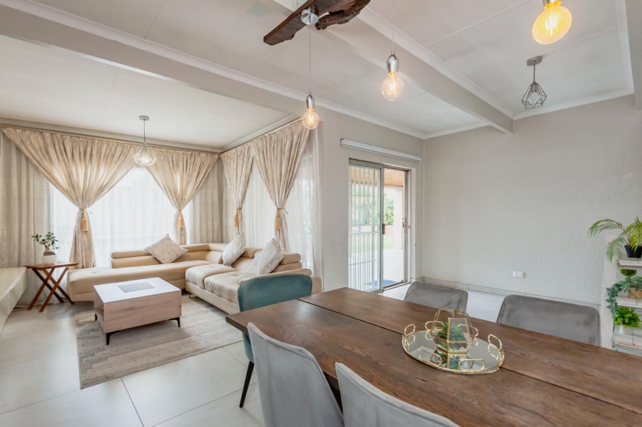 3 Bedroom Property for Sale in Verwoerdpark Gauteng