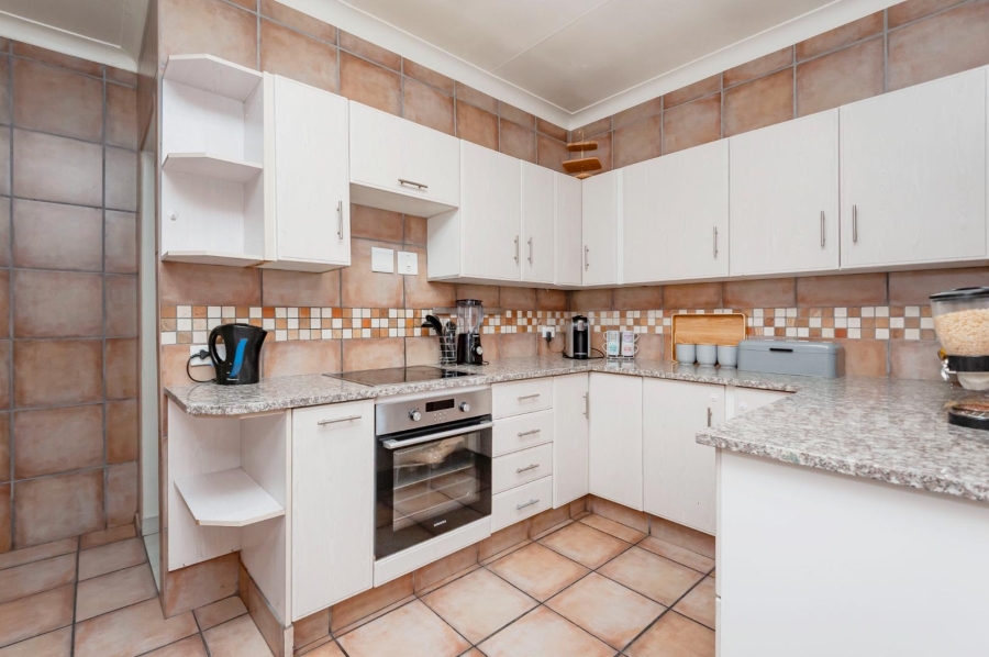 3 Bedroom Property for Sale in Verwoerdpark Gauteng