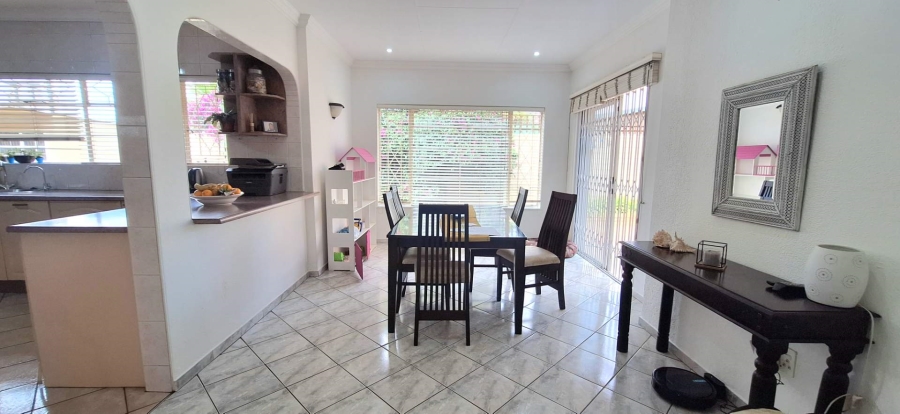 4 Bedroom Property for Sale in Brackenhurst Gauteng