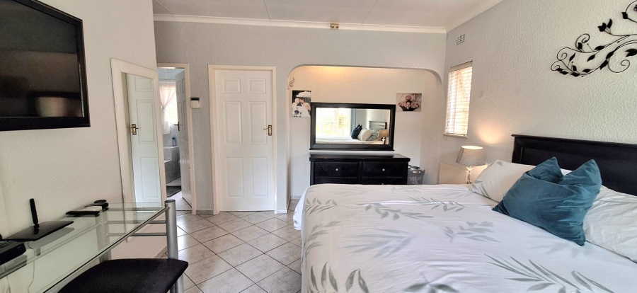 4 Bedroom Property for Sale in Brackenhurst Gauteng