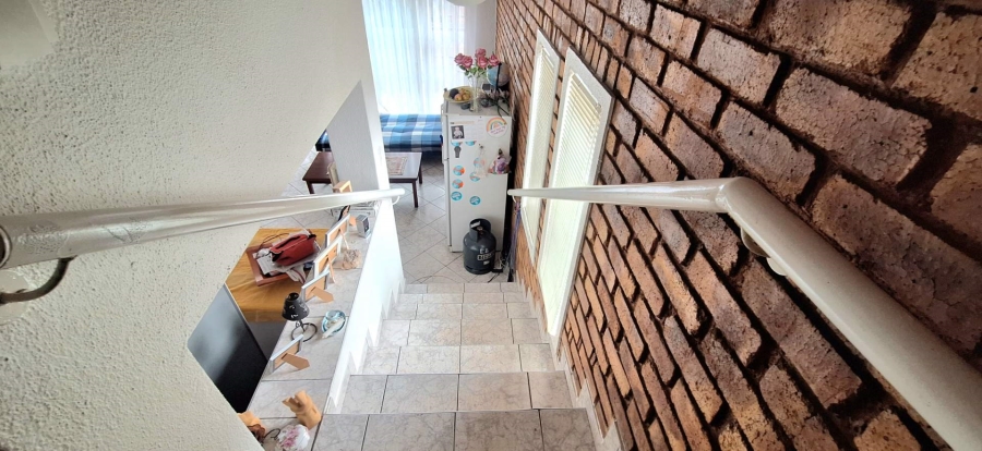 4 Bedroom Property for Sale in Brackenhurst Gauteng