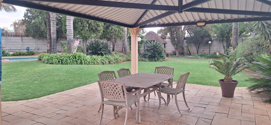 4 Bedroom Property for Sale in Brackenhurst Gauteng