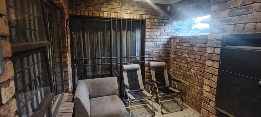 3 Bedroom Property for Sale in New Redruth Gauteng