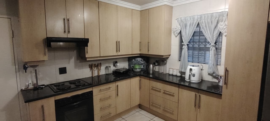 3 Bedroom Property for Sale in New Redruth Gauteng
