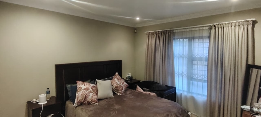 3 Bedroom Property for Sale in New Redruth Gauteng
