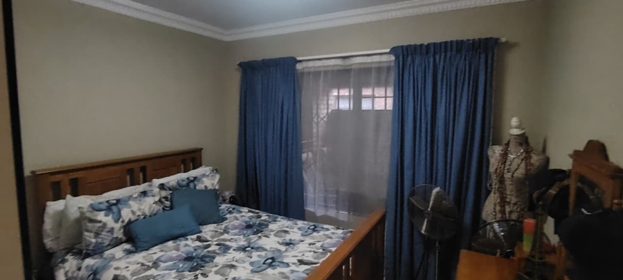 3 Bedroom Property for Sale in New Redruth Gauteng