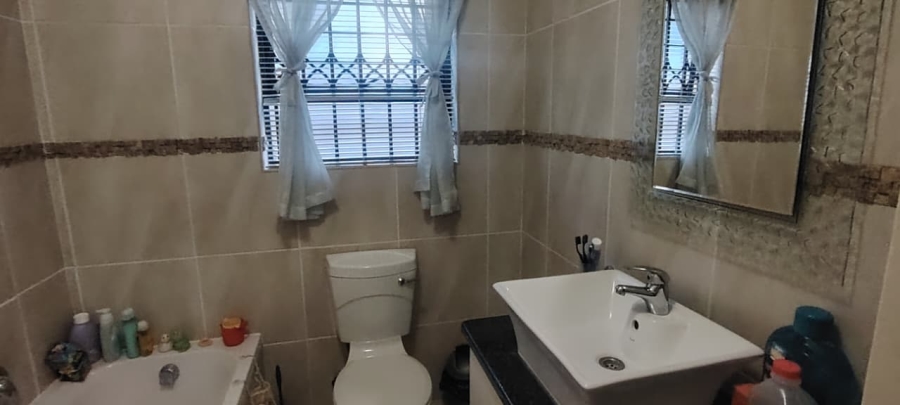 3 Bedroom Property for Sale in New Redruth Gauteng