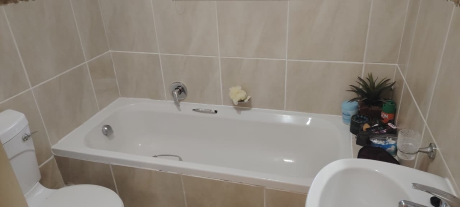 3 Bedroom Property for Sale in New Redruth Gauteng