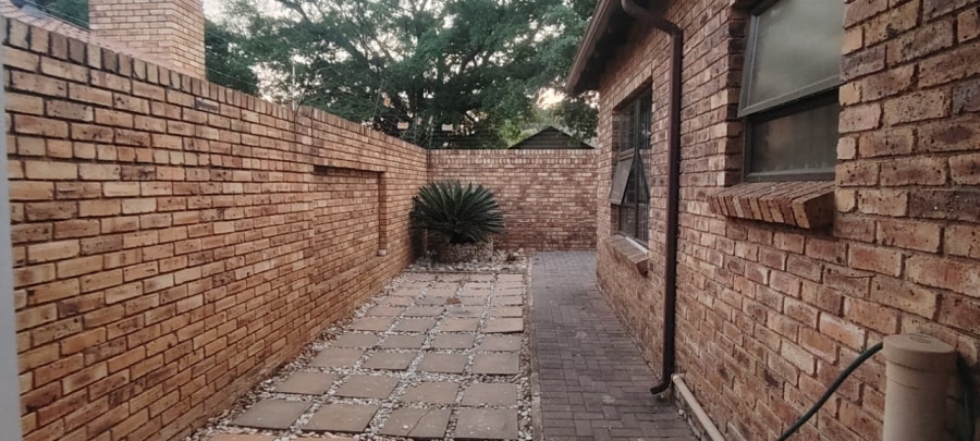 3 Bedroom Property for Sale in New Redruth Gauteng