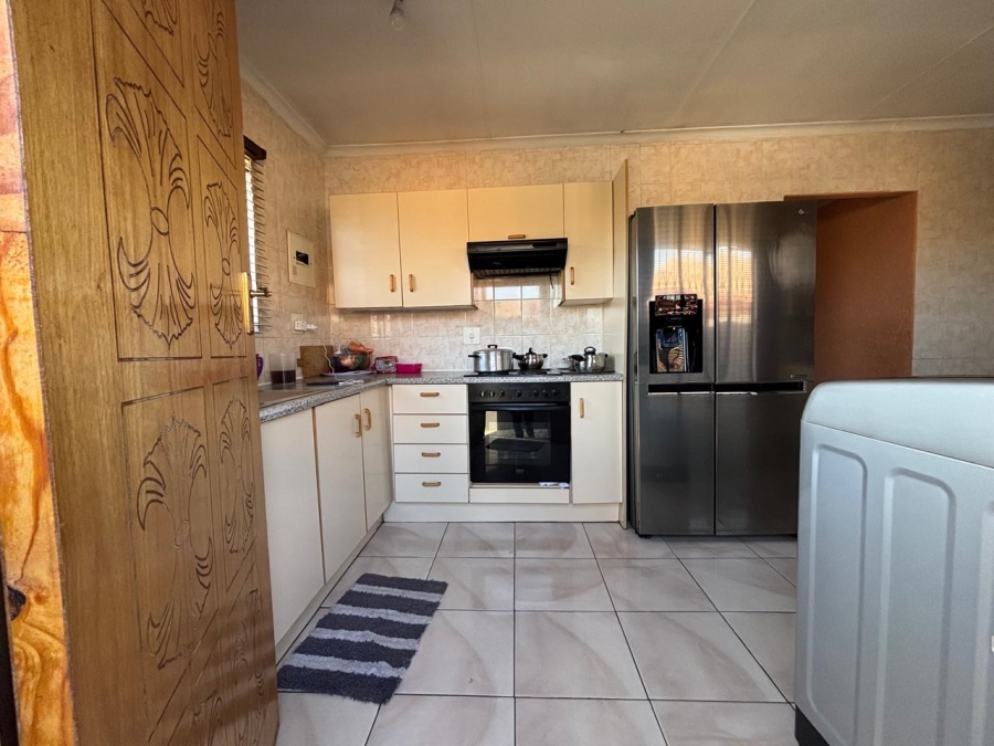 3 Bedroom Property for Sale in Alveda Park Gauteng