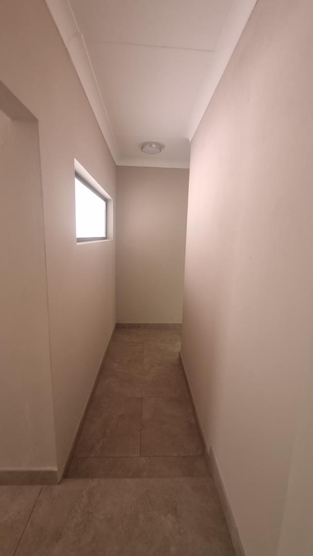 To Let 3 Bedroom Property for Rent in Beyerspark Gauteng