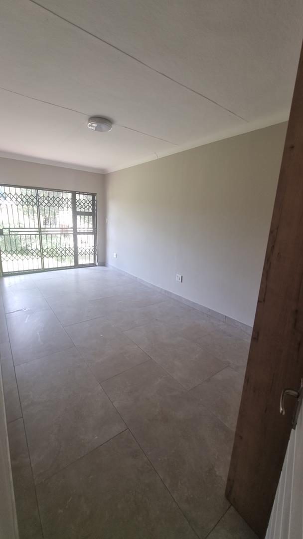 To Let 3 Bedroom Property for Rent in Beyerspark Gauteng