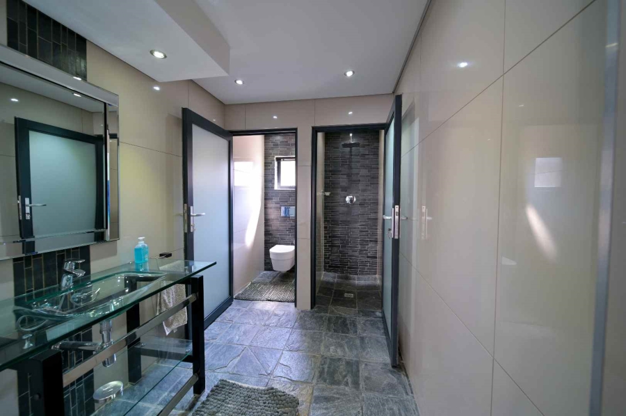 5 Bedroom Property for Sale in Rynfield Gauteng