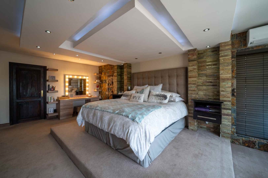 5 Bedroom Property for Sale in Rynfield Gauteng