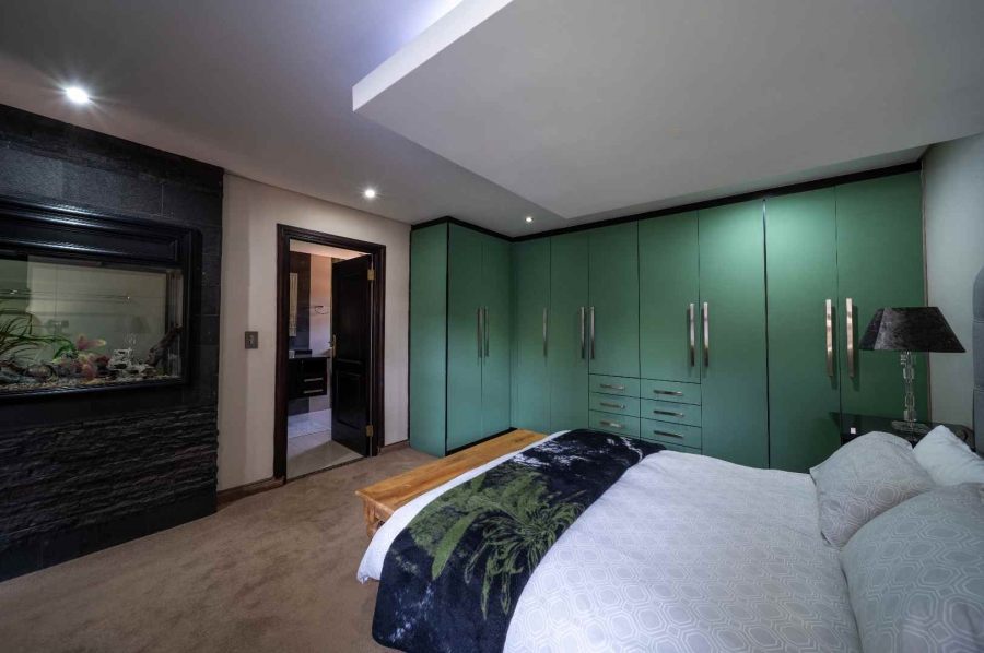 5 Bedroom Property for Sale in Rynfield Gauteng