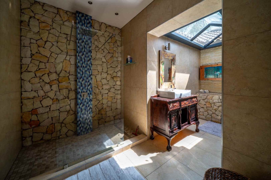 5 Bedroom Property for Sale in Rynfield Gauteng