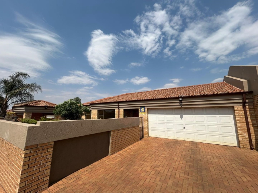 3 Bedroom Property for Sale in Pomona Gauteng