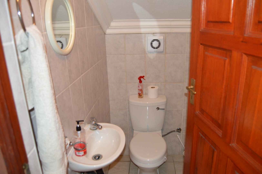 4 Bedroom Property for Sale in Verwoerdpark Gauteng