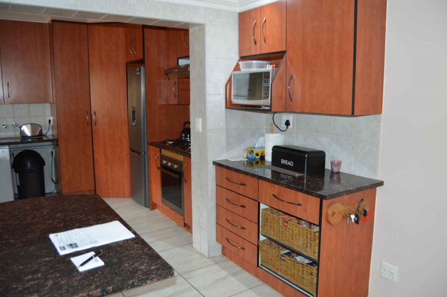 4 Bedroom Property for Sale in Verwoerdpark Gauteng