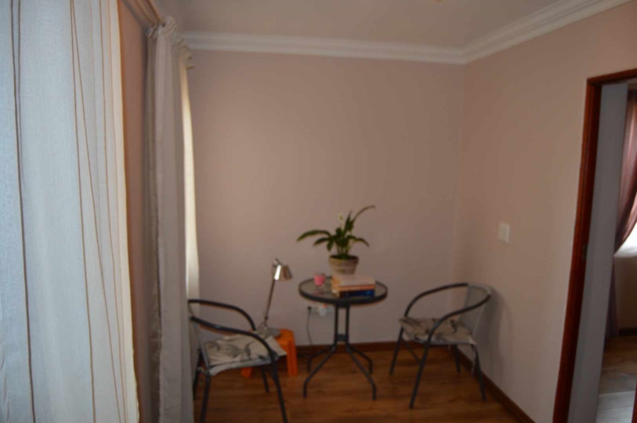 4 Bedroom Property for Sale in Verwoerdpark Gauteng