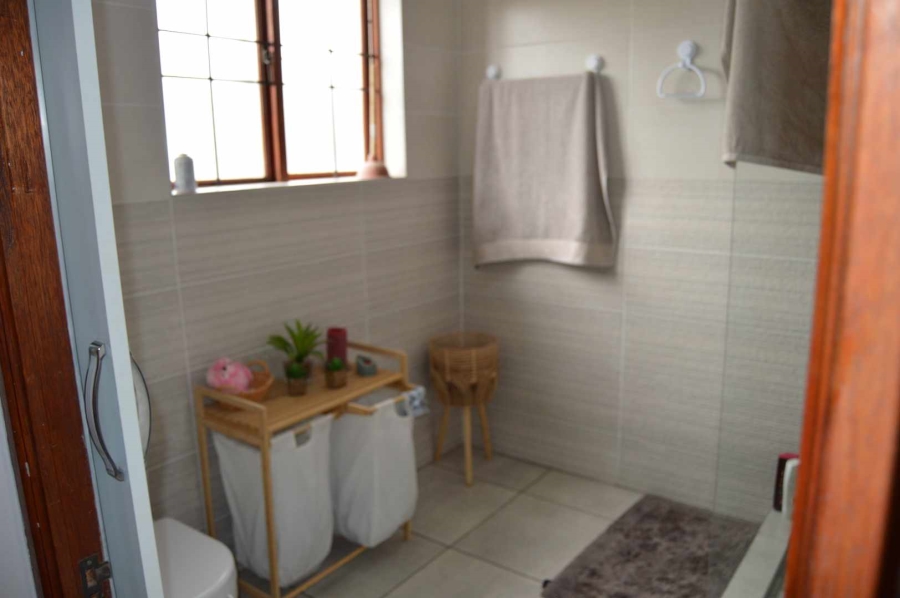 4 Bedroom Property for Sale in Verwoerdpark Gauteng