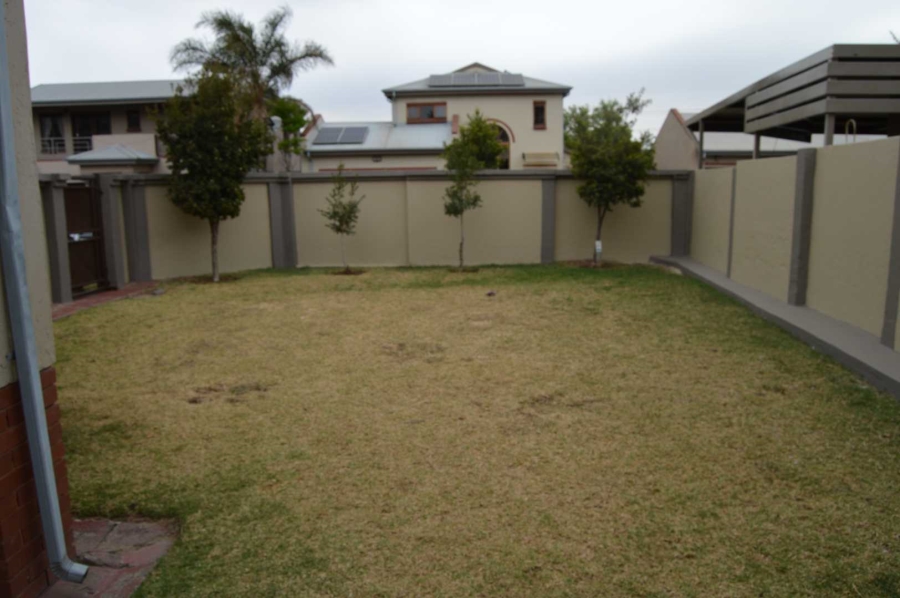 4 Bedroom Property for Sale in Verwoerdpark Gauteng