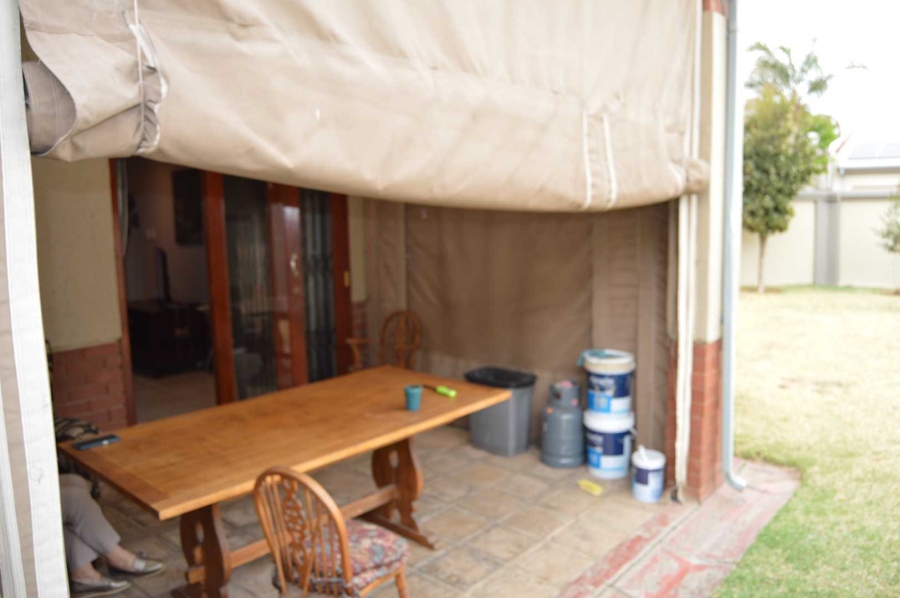 4 Bedroom Property for Sale in Verwoerdpark Gauteng