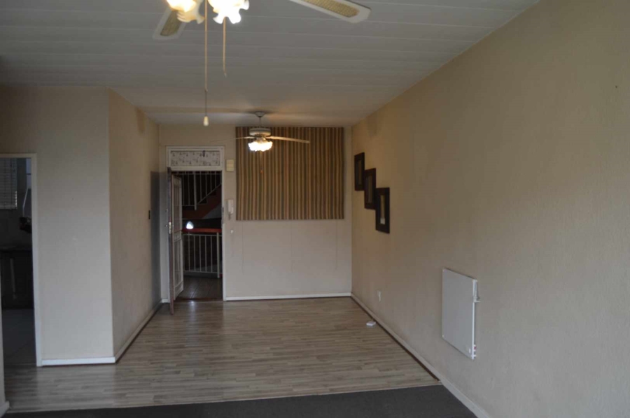 2 Bedroom Property for Sale in New Redruth Gauteng