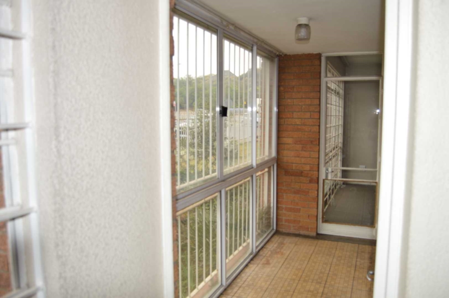 2 Bedroom Property for Sale in New Redruth Gauteng