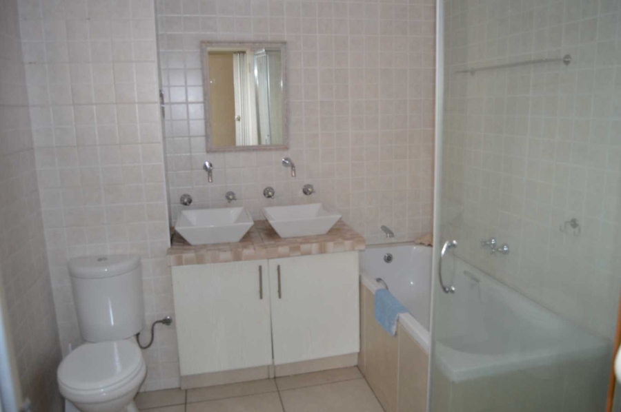 2 Bedroom Property for Sale in New Redruth Gauteng