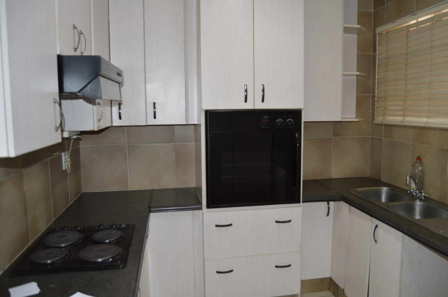 2 Bedroom Property for Sale in New Redruth Gauteng