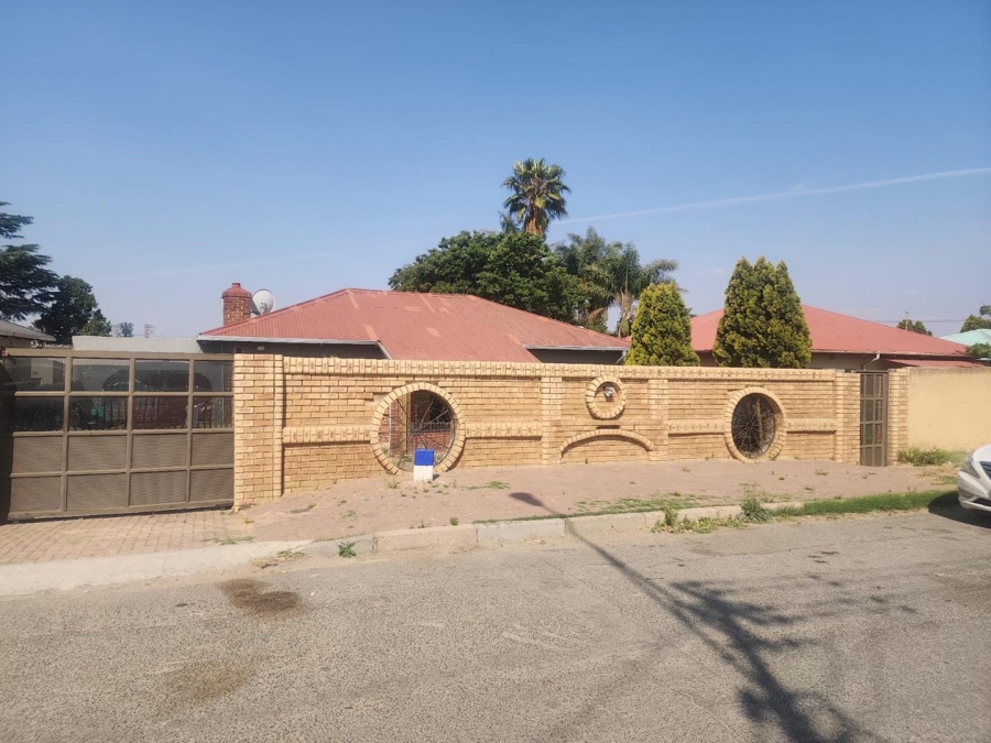 3 Bedroom Property for Sale in South Hills Gauteng