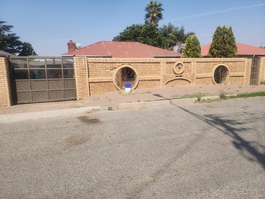 3 Bedroom Property for Sale in South Hills Gauteng