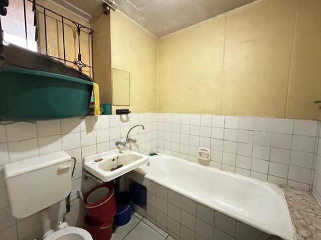2 Bedroom Property for Sale in Pretoria Central Gauteng