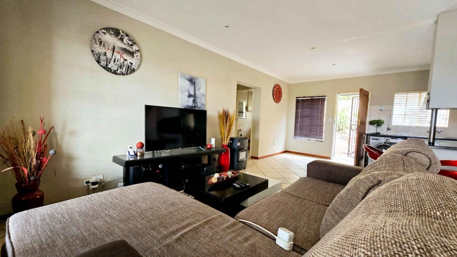 3 Bedroom Property for Sale in La Montagne Gauteng
