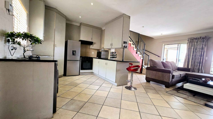 3 Bedroom Property for Sale in La Montagne Gauteng