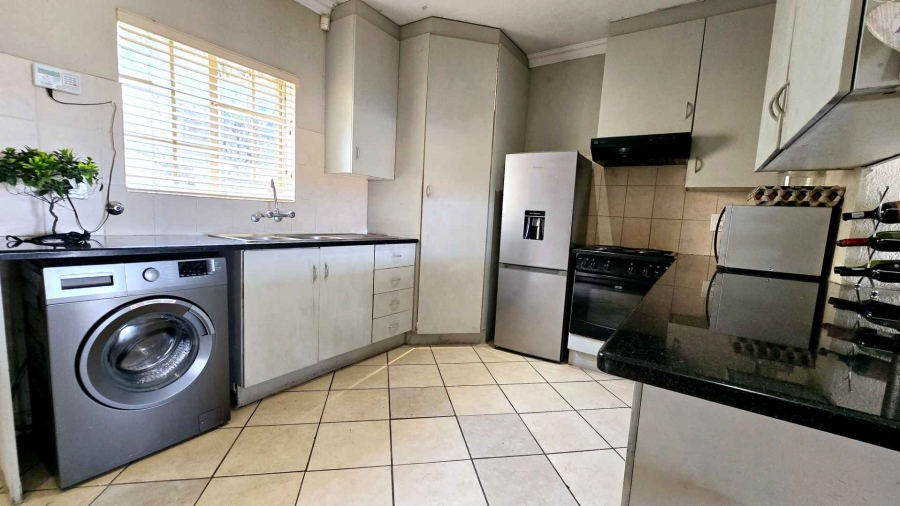 3 Bedroom Property for Sale in La Montagne Gauteng