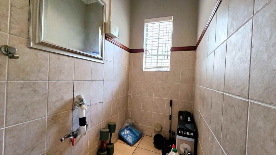 3 Bedroom Property for Sale in La Montagne Gauteng