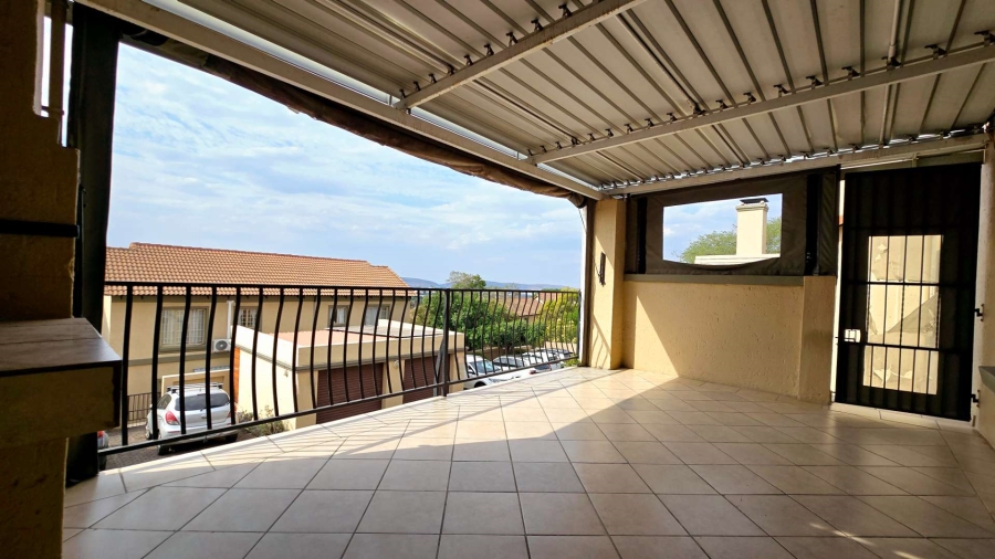 3 Bedroom Property for Sale in La Montagne Gauteng