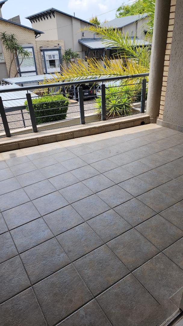 To Let 2 Bedroom Property for Rent in Morningside Gauteng